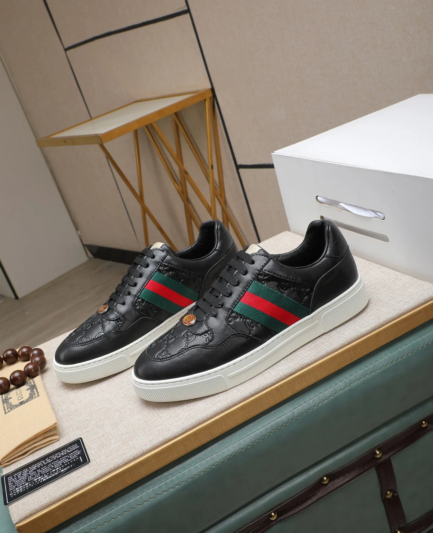 Men's men's shoes 💰440 GUCCI🔍🔍The latest model is on sale at the same time at the counter. Original calfskin imported from Italy, genuine leather lining, (high-end, noble, and classy) with exquisite workmanship. Sole: Original sole provided by the original factory, ⚠Exclusive double-layer movable molded sole super comfortable⚠, real shot 🎬The real thing is better🔍🔍"High quality·Follow the order" Code number 38-44
